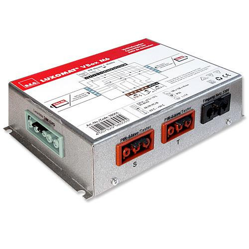 B.E.G. Luxomat 98005 6 Weg-Verbindungsbox M6, für PIR/M-Dim+PIR/S+Taster, 2 Leuchten Netz "in" , Mat